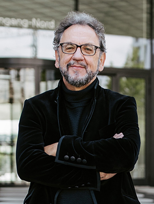 Das Bild zeigt Prof. Dr. jur. Dr. theol. h.c. Heribert Prantl, den Referenten dieser Veranstaltung in Neutraubling